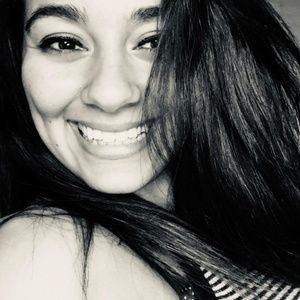 Meet your Posher, Vanessa